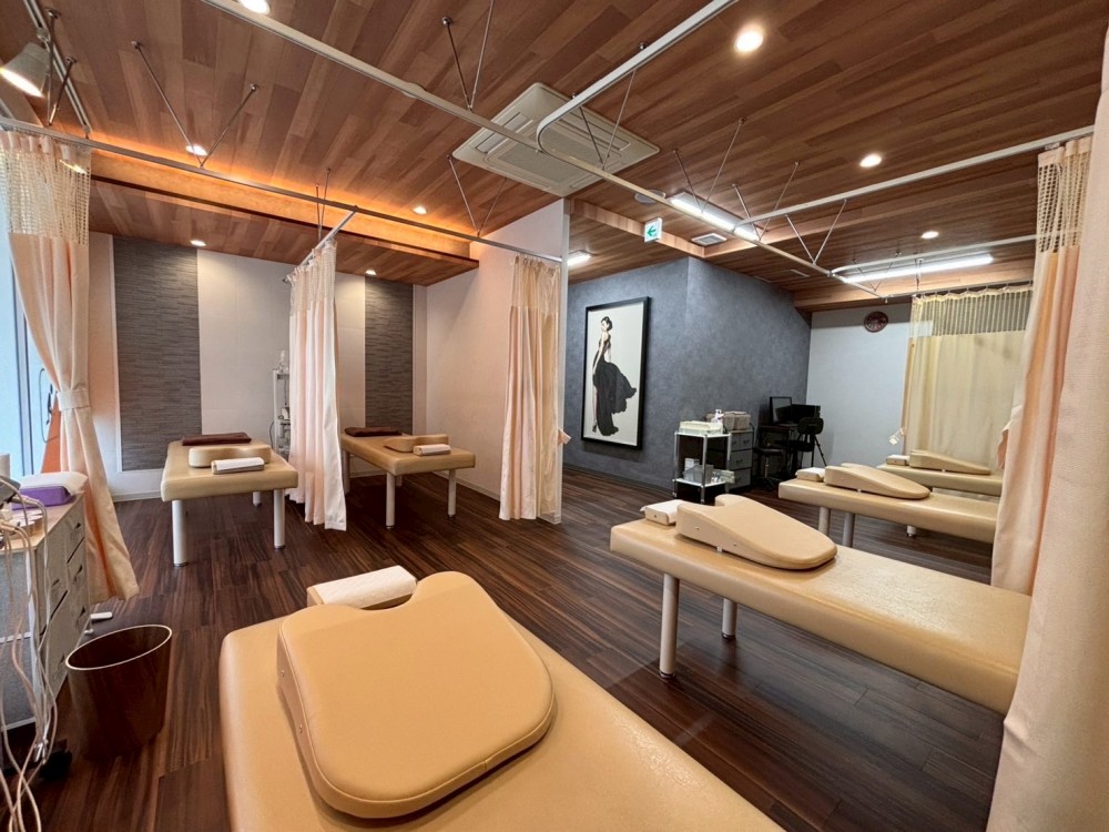 ゆたか整骨院 日赤通り院 様 店舗内装工事