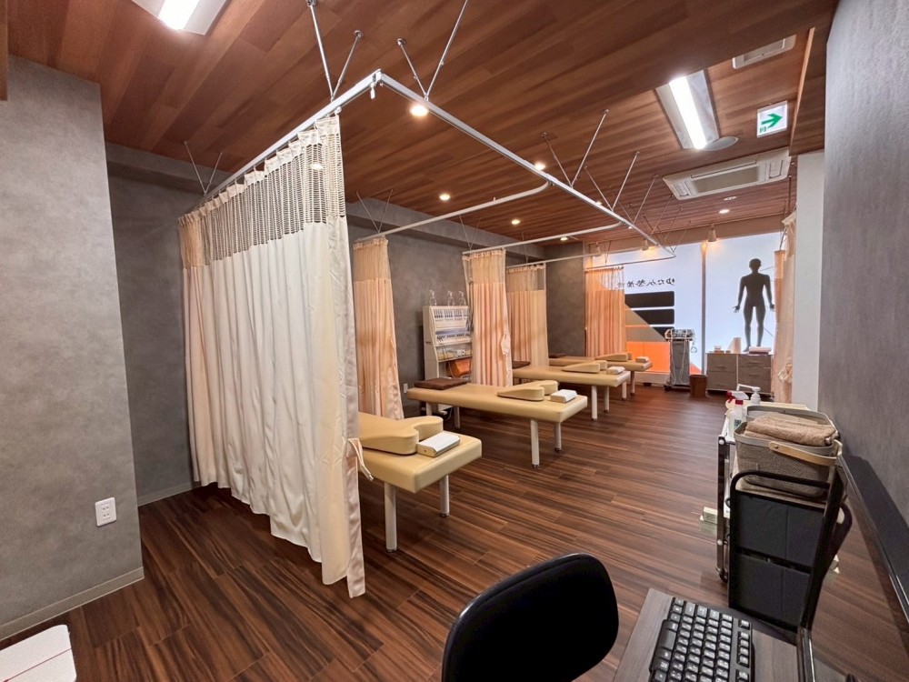 ゆたか整骨院 日赤通り院 様 店舗内装工事